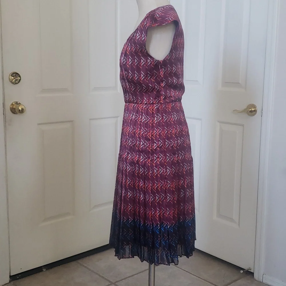 HALOGEN Geometric Pleated Fit & Flare Dress Burgundy Plum 4P Office Wedding